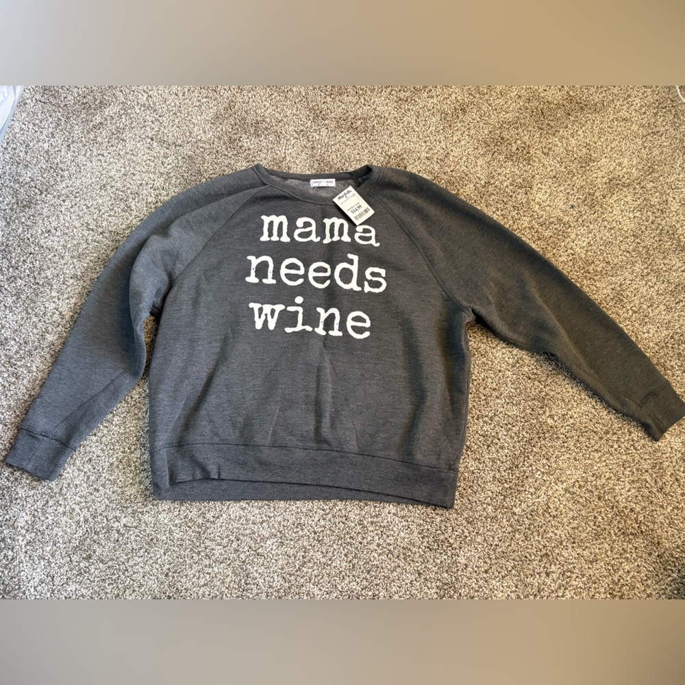 NWT women’s sweatshirt